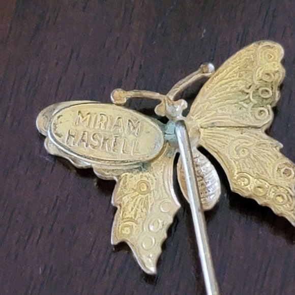 Vintage Miriam Haskell Butterfly Gold Tone Stick Pin Signed - Picture 4 of 6